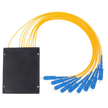 1 X θραύστης 2.0mm PLC οπτικών ινών 8 ευρέως λειτουργούν μήκος κύματος με τους συνδετήρες Sc/UPC