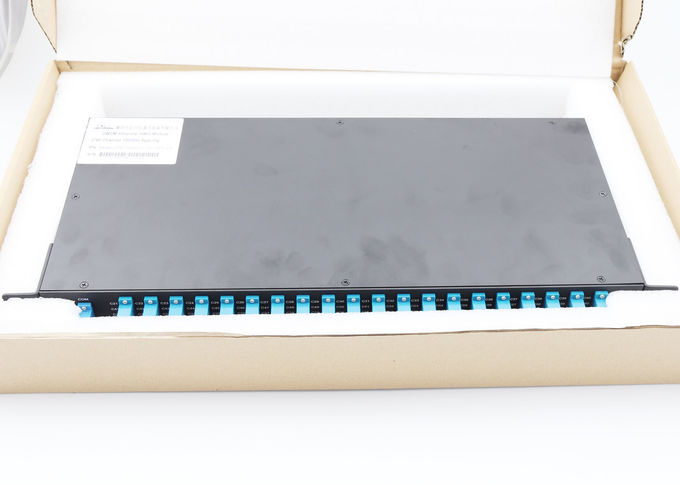 το ράφι 40Ch 100G MUX/DEMUX DWDM 1U τοποθετεί με τους συνδετήρες LC/UPC