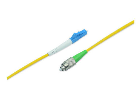 Κίνα Corning G657 οπτικών ινών μπαλωμάτων σκοινιού προσαρμοσμένη καλώδιο απώλεια εισαγωγής μήκους χαμηλή προμηθευτής