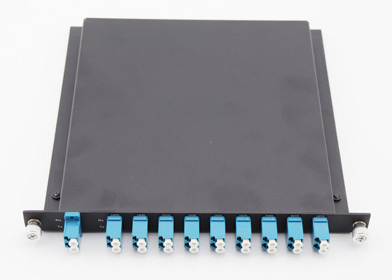 Το ανώτατο IL 2.5dB 1U παθητικό Cwdm ράφι πολυδιαυλωτών UPG τοποθετεί 8 το διάστημα καναλιών καναλιών 20nm προμηθευτής